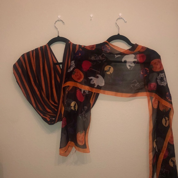 Accessories - 2 Scarf bundle